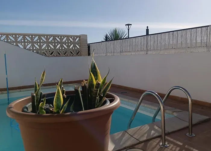 Moana Surf House * Коральео