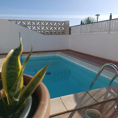 Moana Surf House Corralejo